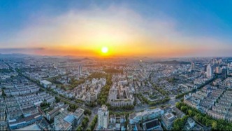 龙光集团：21笔境内债重组方案已有2笔获投票通过