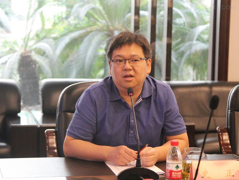 中亚股份获得发明专利授权：“一种理瓶槽横向尺寸可调的理瓶机”