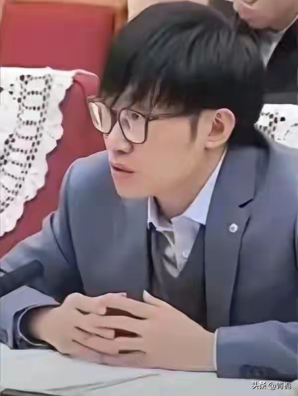 ST帕瓦股价创上市新低 警示函给投资者索赔机会