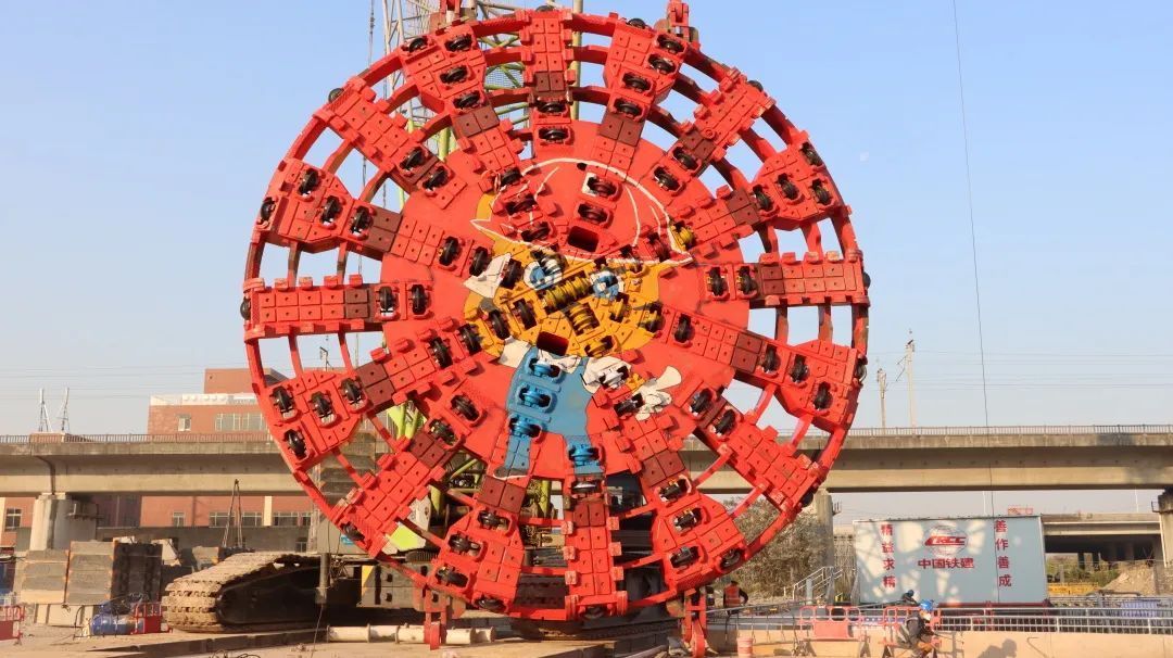 中国建筑获得发明专利授权：“基于磨粒接触力学的盾构机盘形滚刀磨损预测方法”