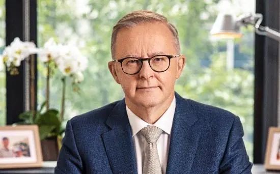 李强同澳大利亚总理阿尔巴尼斯共同出席第八届中澳工商界首席执行官圆桌会