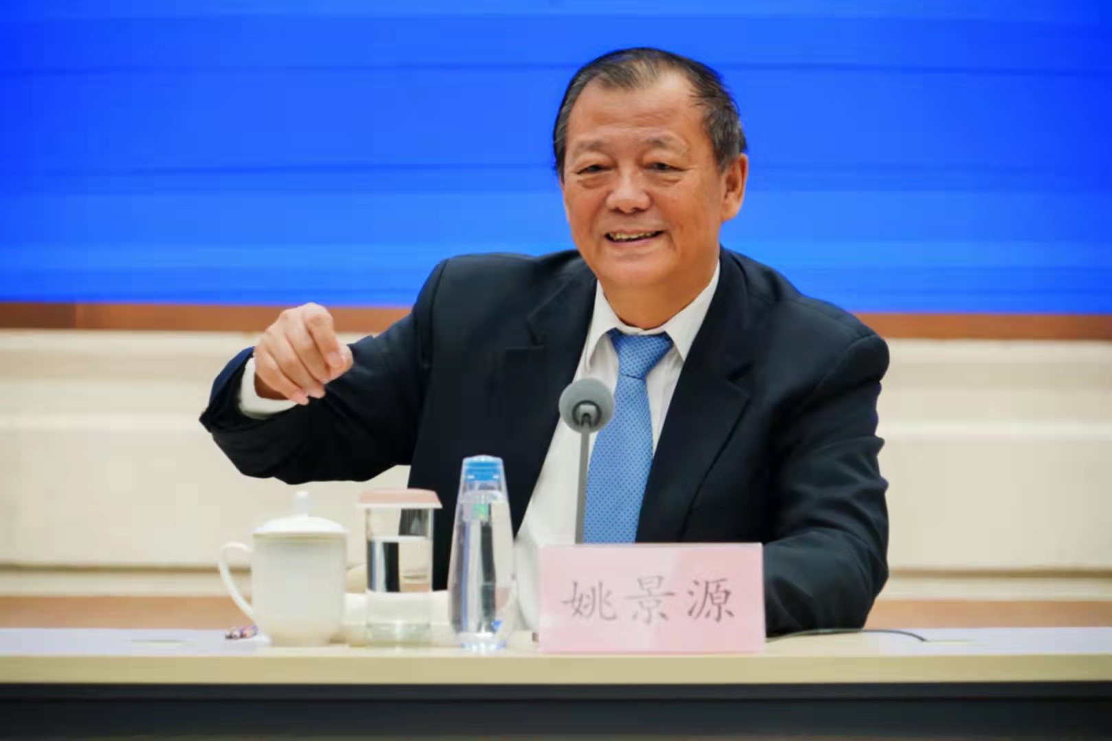 利比里亚面临非法出口生胶危机，严重威胁国家经济和就业