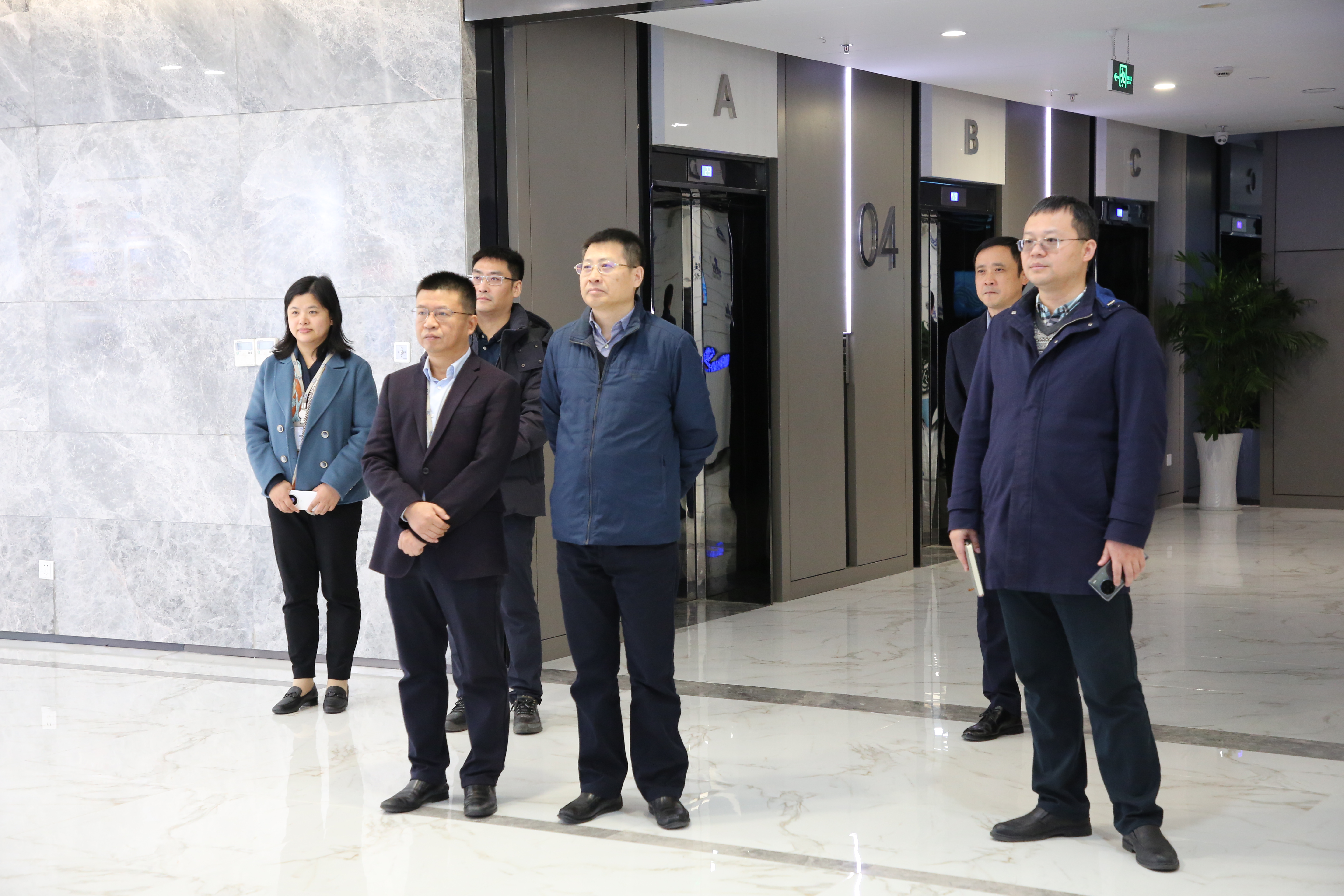 于维华参赞会见中国能建广东电力设计院一行