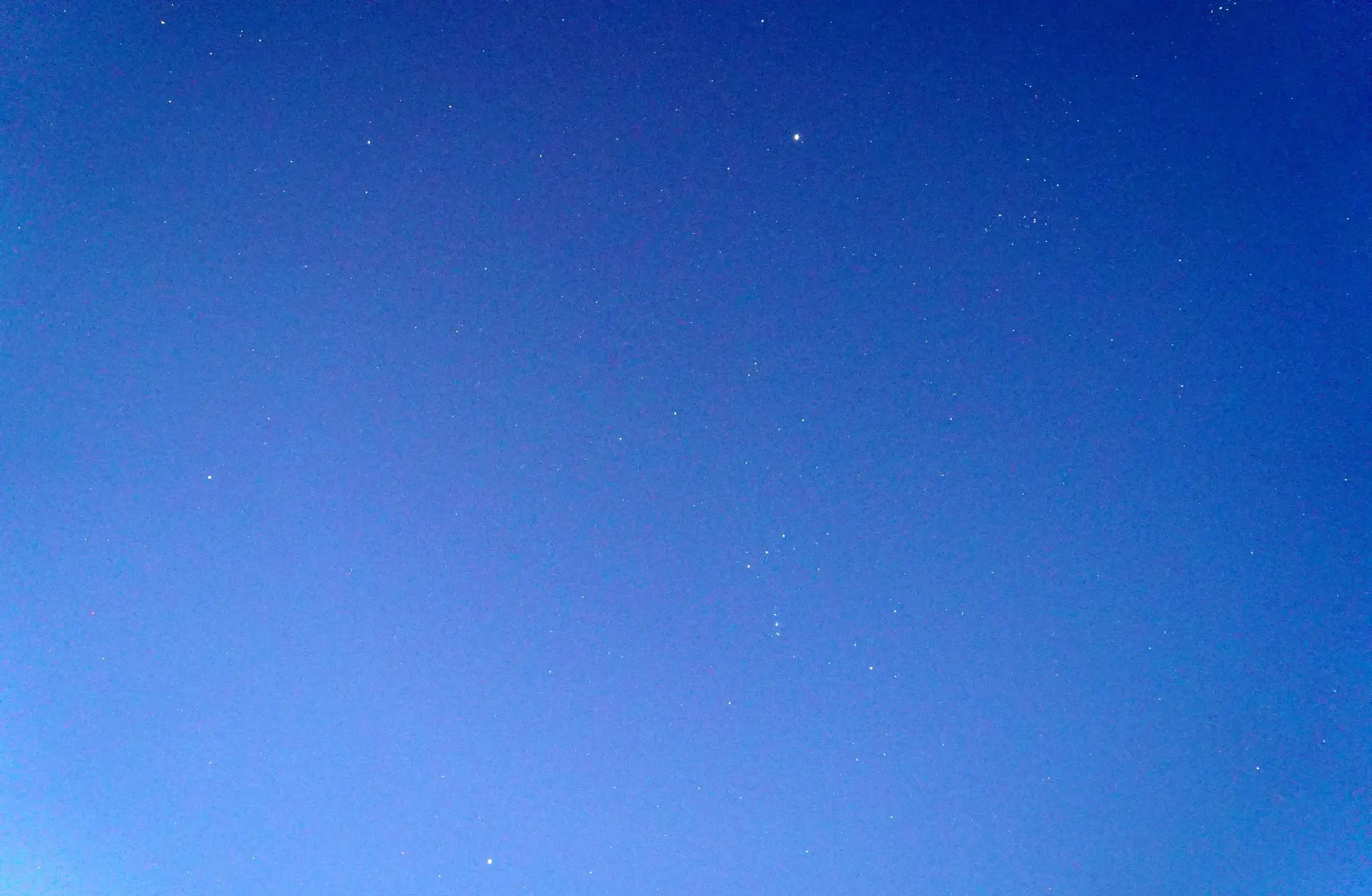 我国成功构建地月空间三星星座