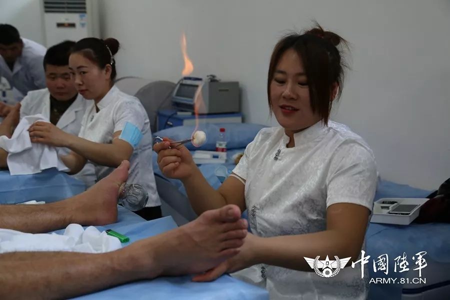 华夏良子董事长史蕾开启团购直播带货首秀