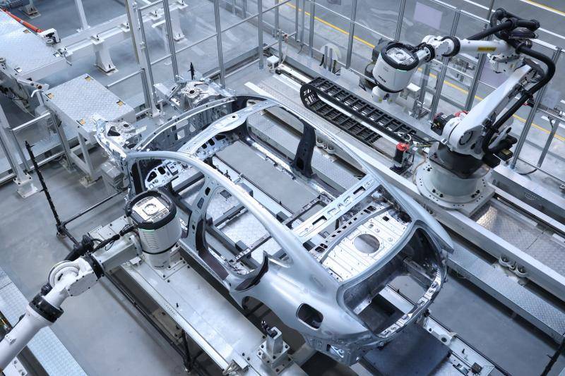 活力中国调研行丨AI赋能！新能源汽车跑出“智造”加速度