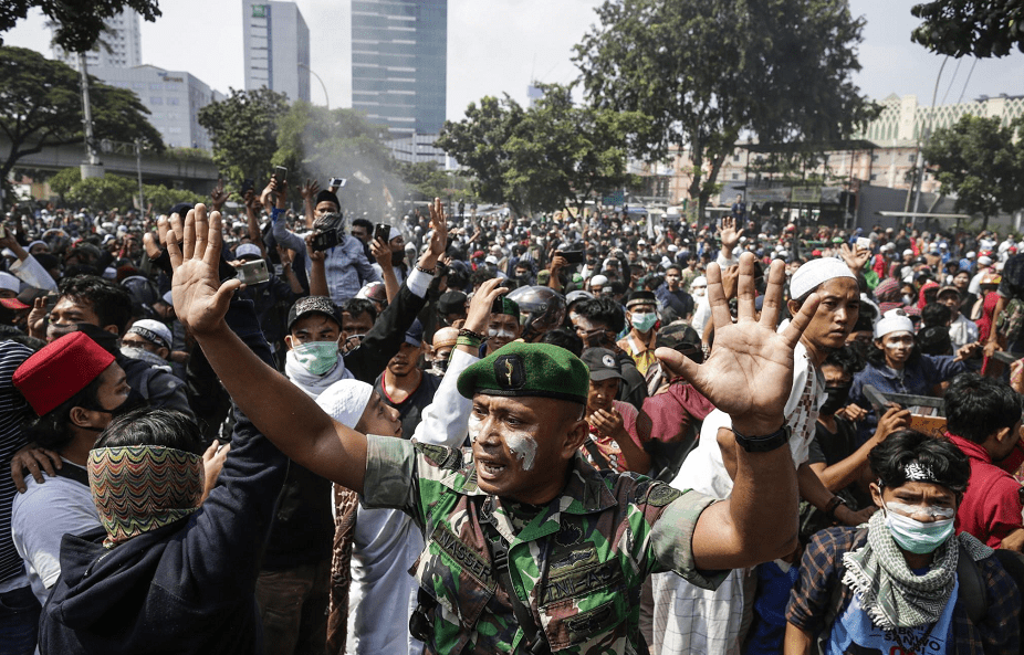 俄加大电动汽车充电基建支持力度，两年内将补贴7111.7万美元