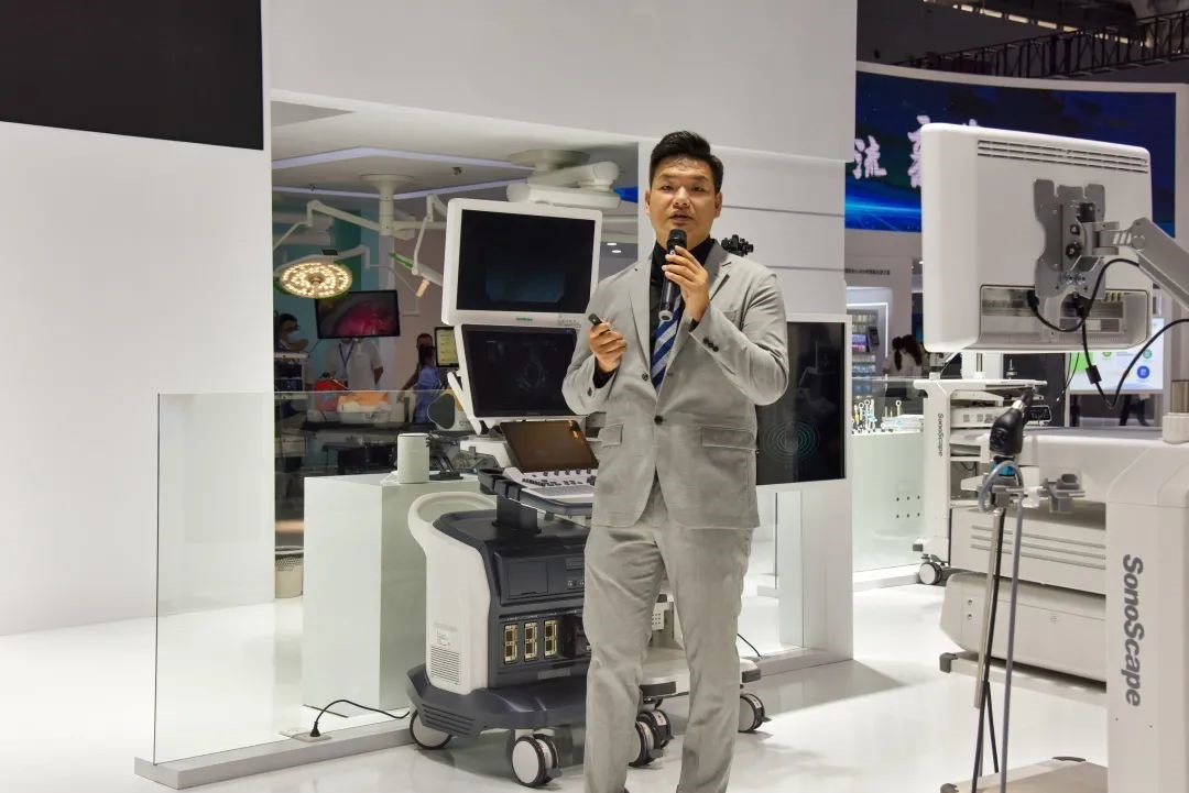 开立医疗：11月4日至11月5日高管黄奕波、李浩增持股份合计46万股