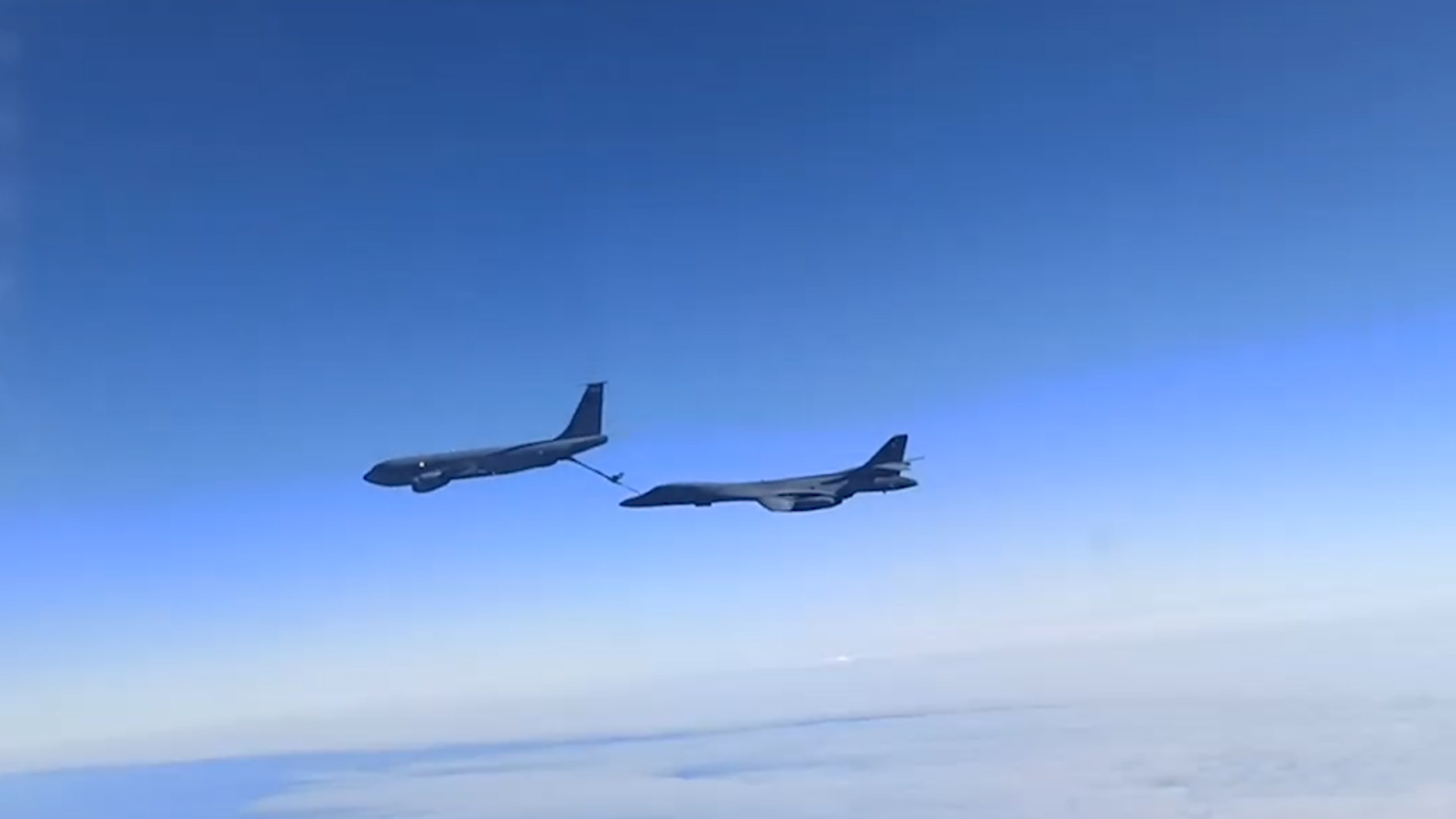 5.94万亿美元!AI“军备竞赛”助推 今年全球发债规模创纪录