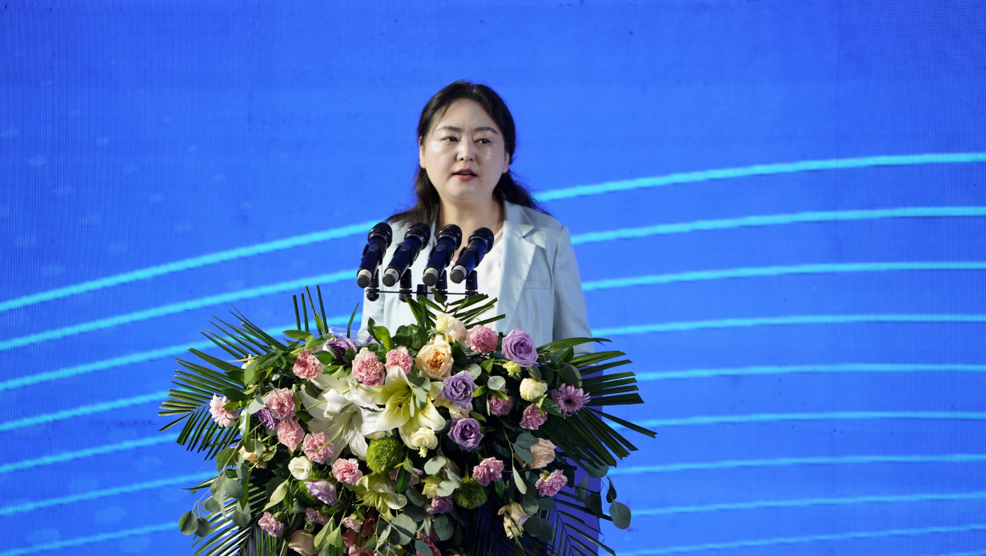 香港金管局余伟文：将与港交所共同探索打通债券和股票存管平台的可行性