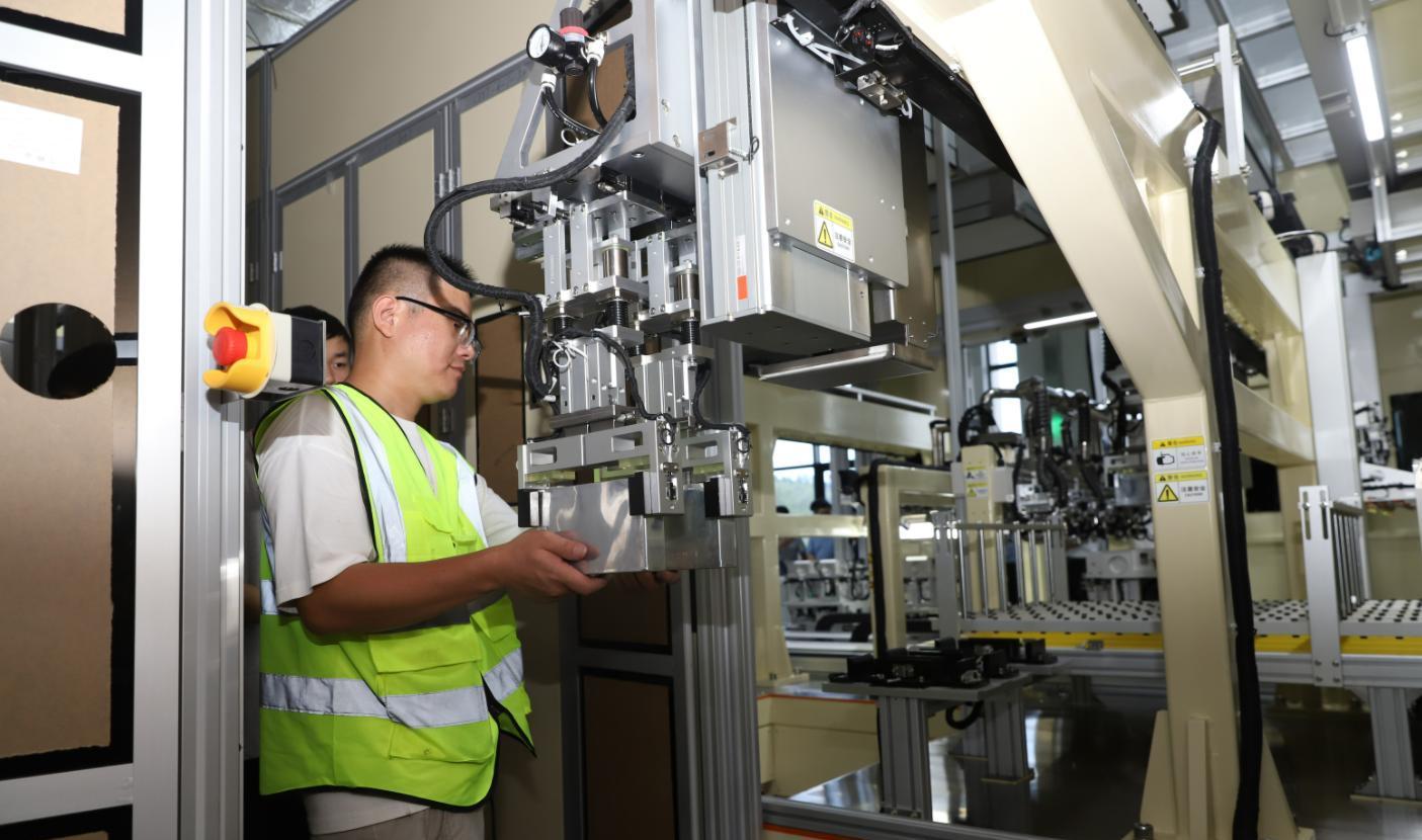 亿纬锂能获得实用新型专利授权：“电池防爆结构及电池包”