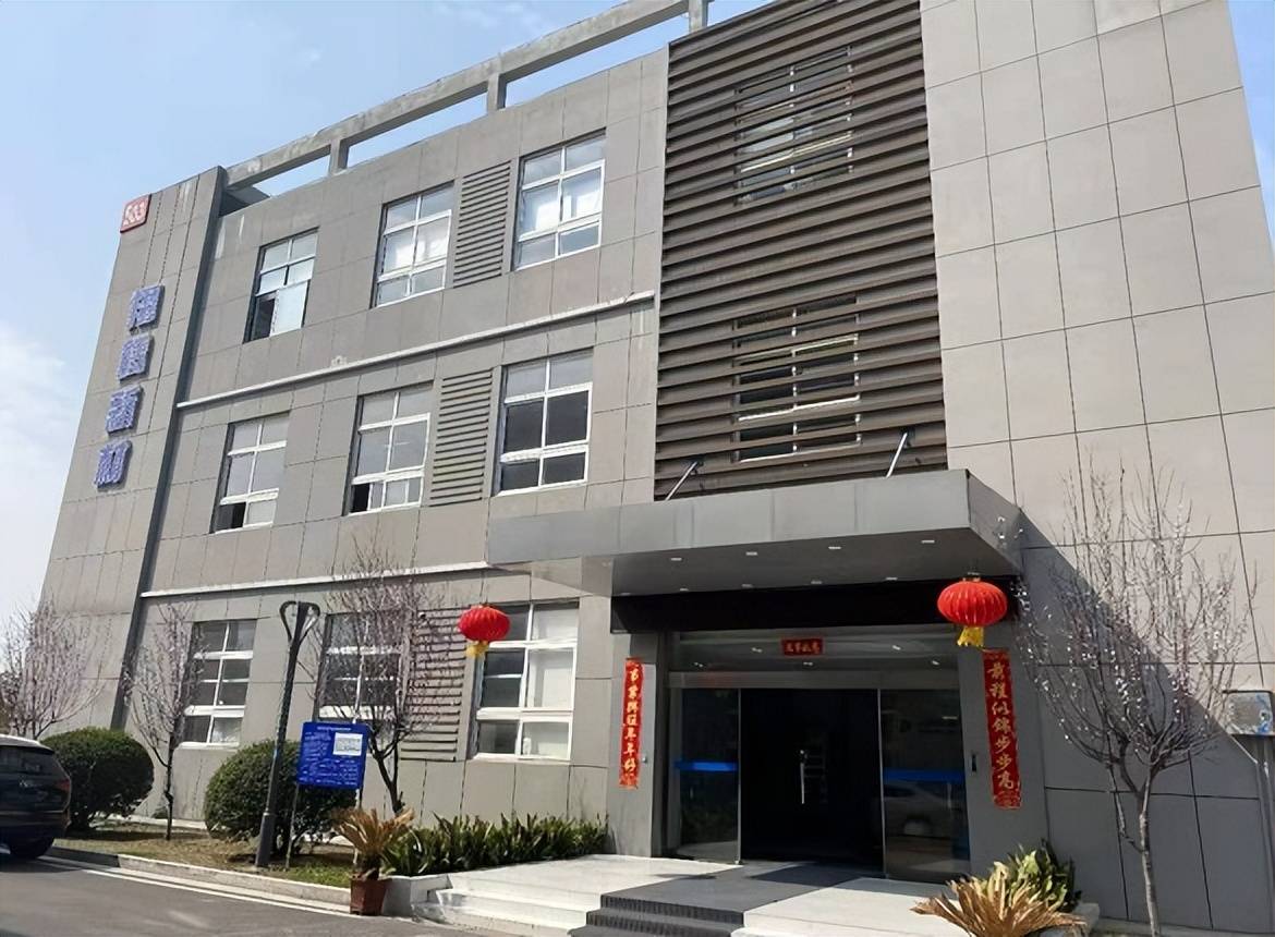 内蒙古新华:因募投资金使用及信披问题被责令改正,近1年仅西南证券1份研报