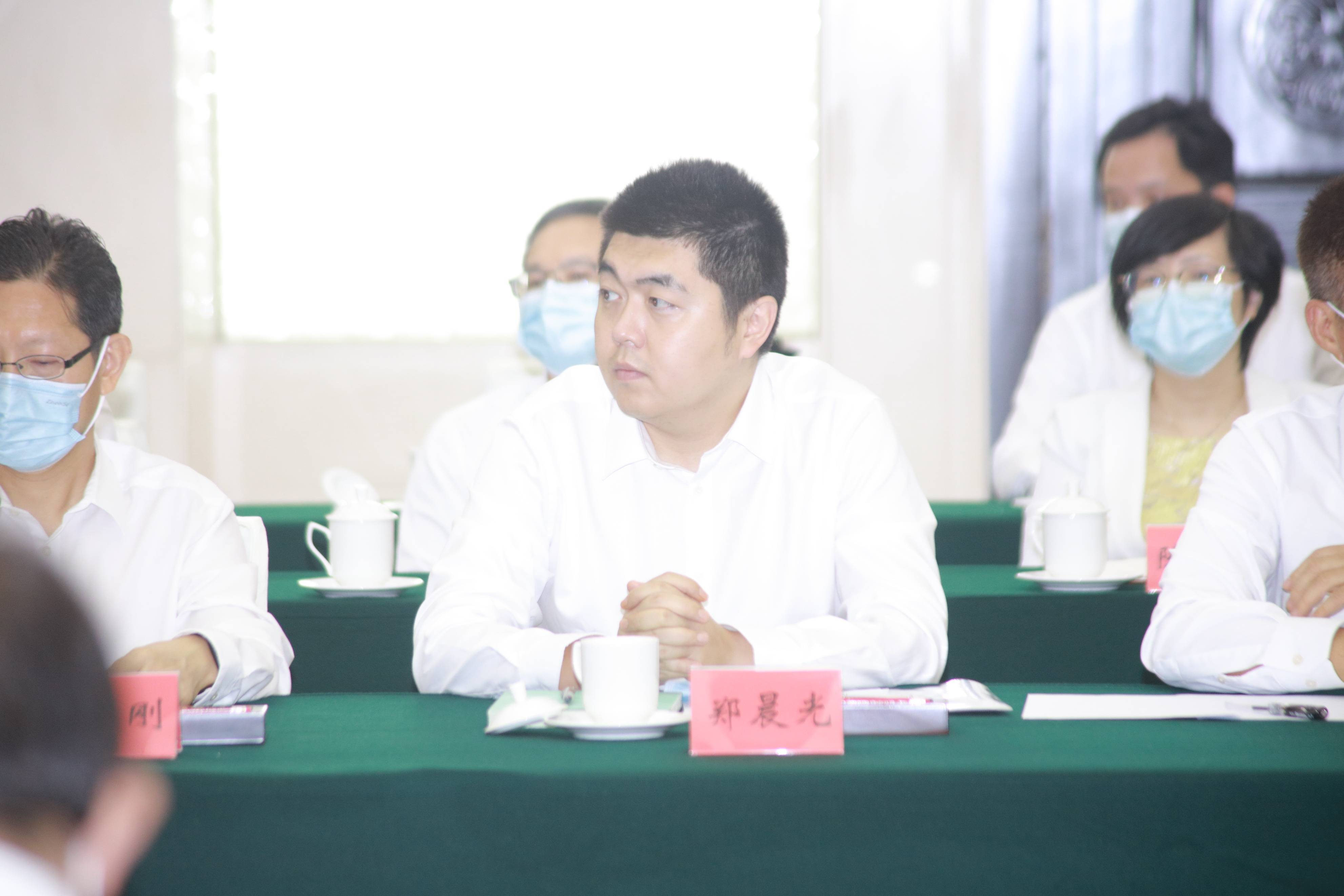 信披违规两宗罪 珠江投资遭警示 责任人被约谈