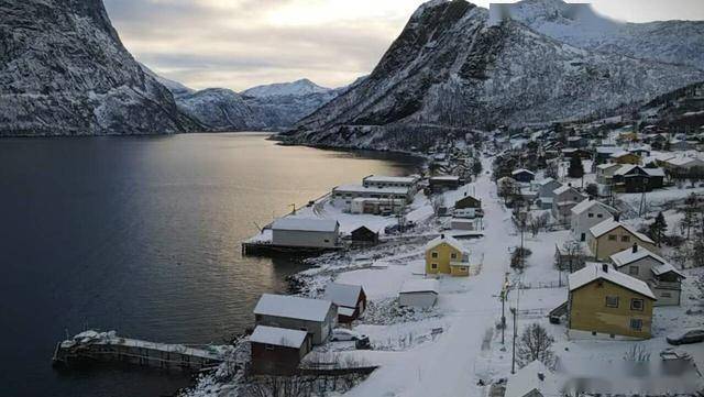 “JSW”投资2.04亿里亚尔，成为“南方矿业”的主要合作伙伴