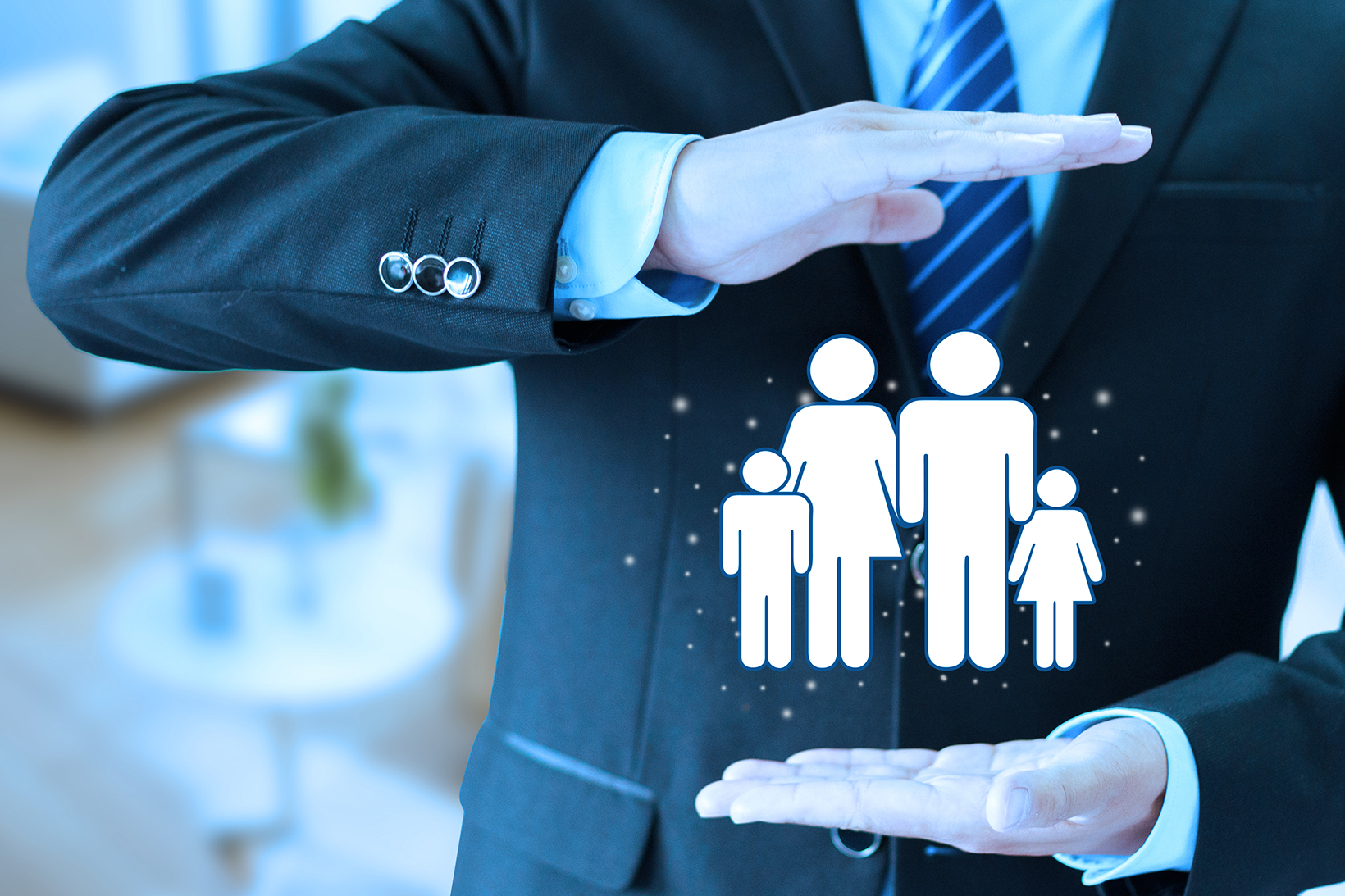 轻松健康的三重想象力：两个生态闭环、一根AI引线