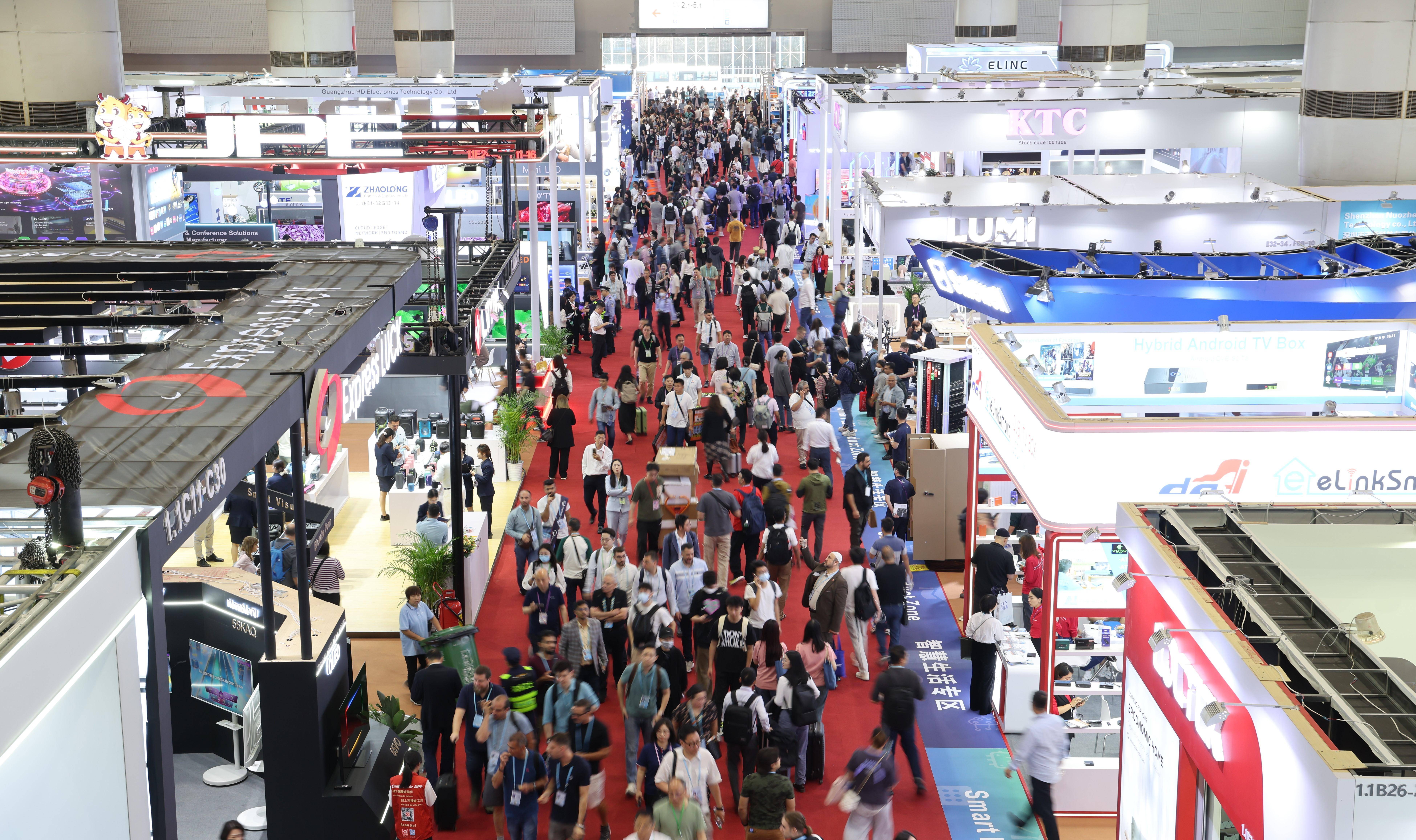 扩大高水平对外开放 大力提振消费（权威访谈・学习贯彻党的二十届四中全会精神）――访商务部党组书记、部长王文涛