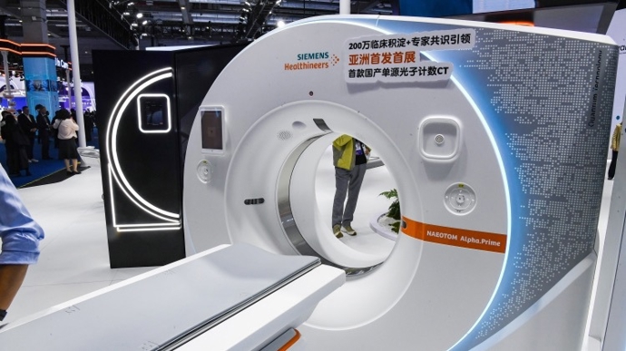 市场最前沿丨加速“接入”现实！脑机接口迈入产业化快车道