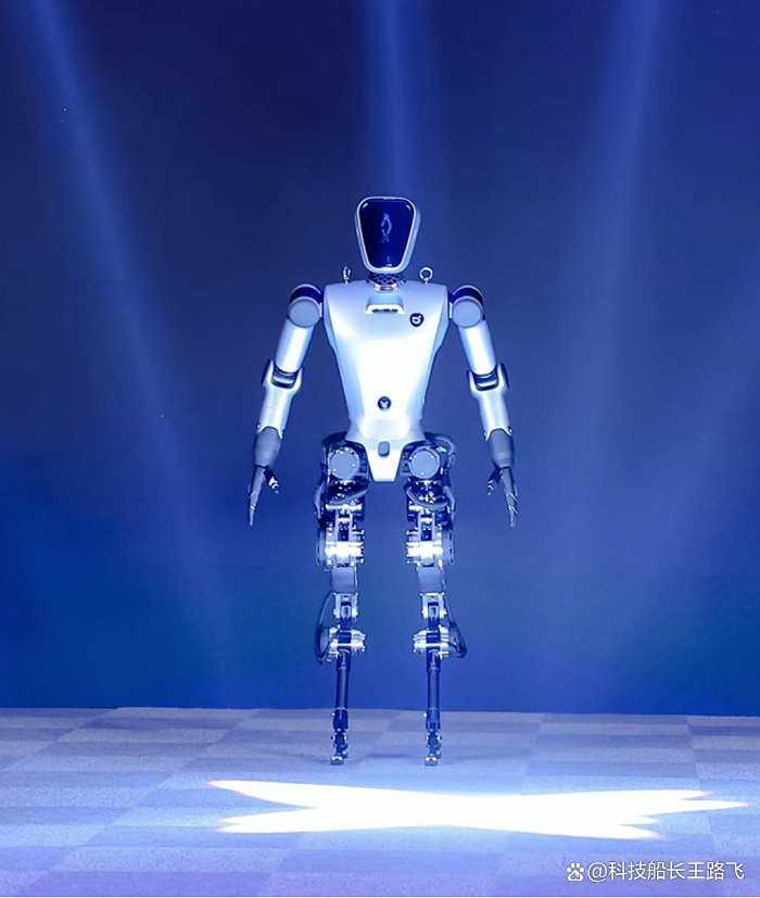 “功夫”升段商业化提速 人形机器人产业迎新机