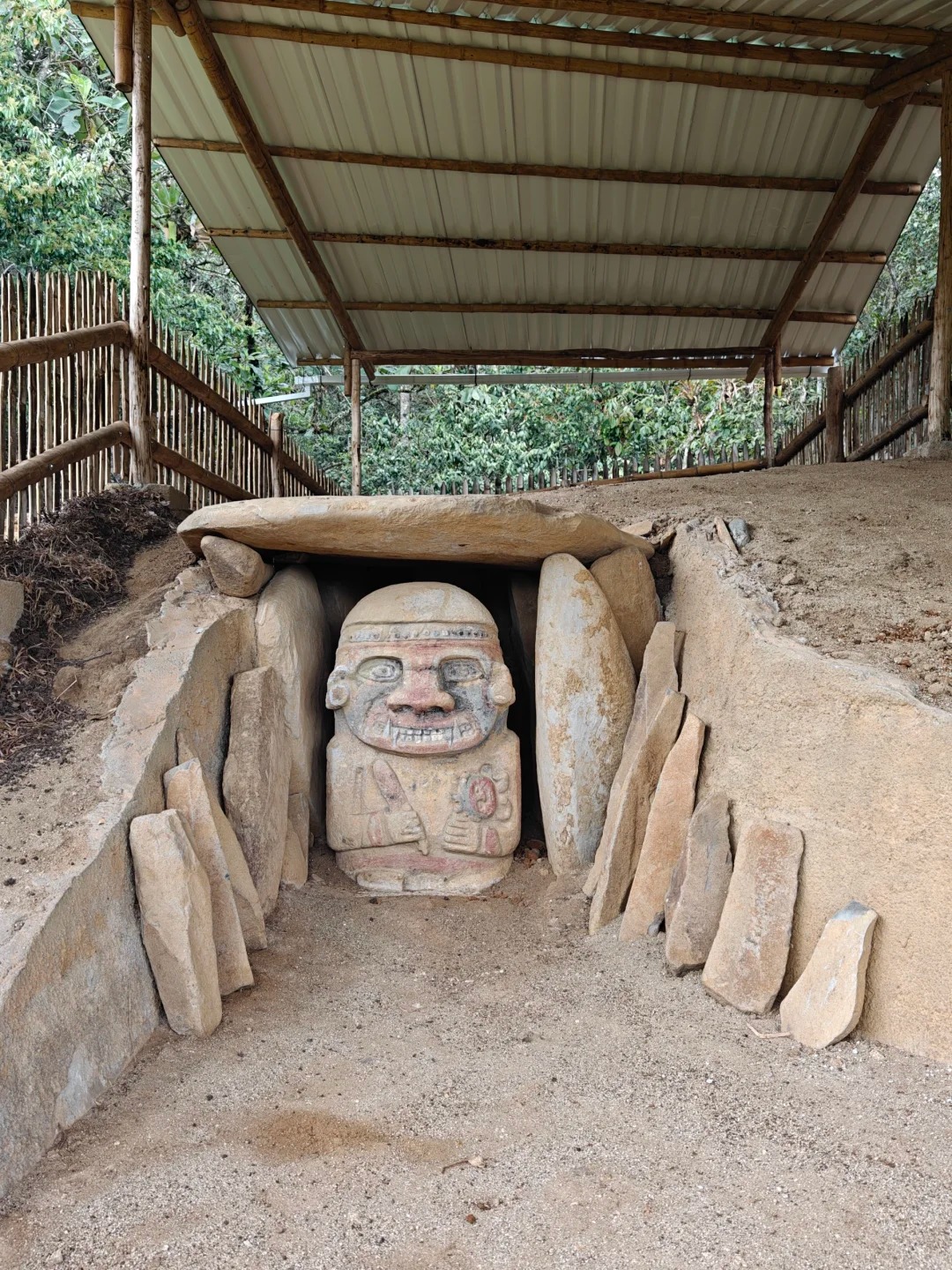 中乌考古人员发现库瓦古城早期城墙