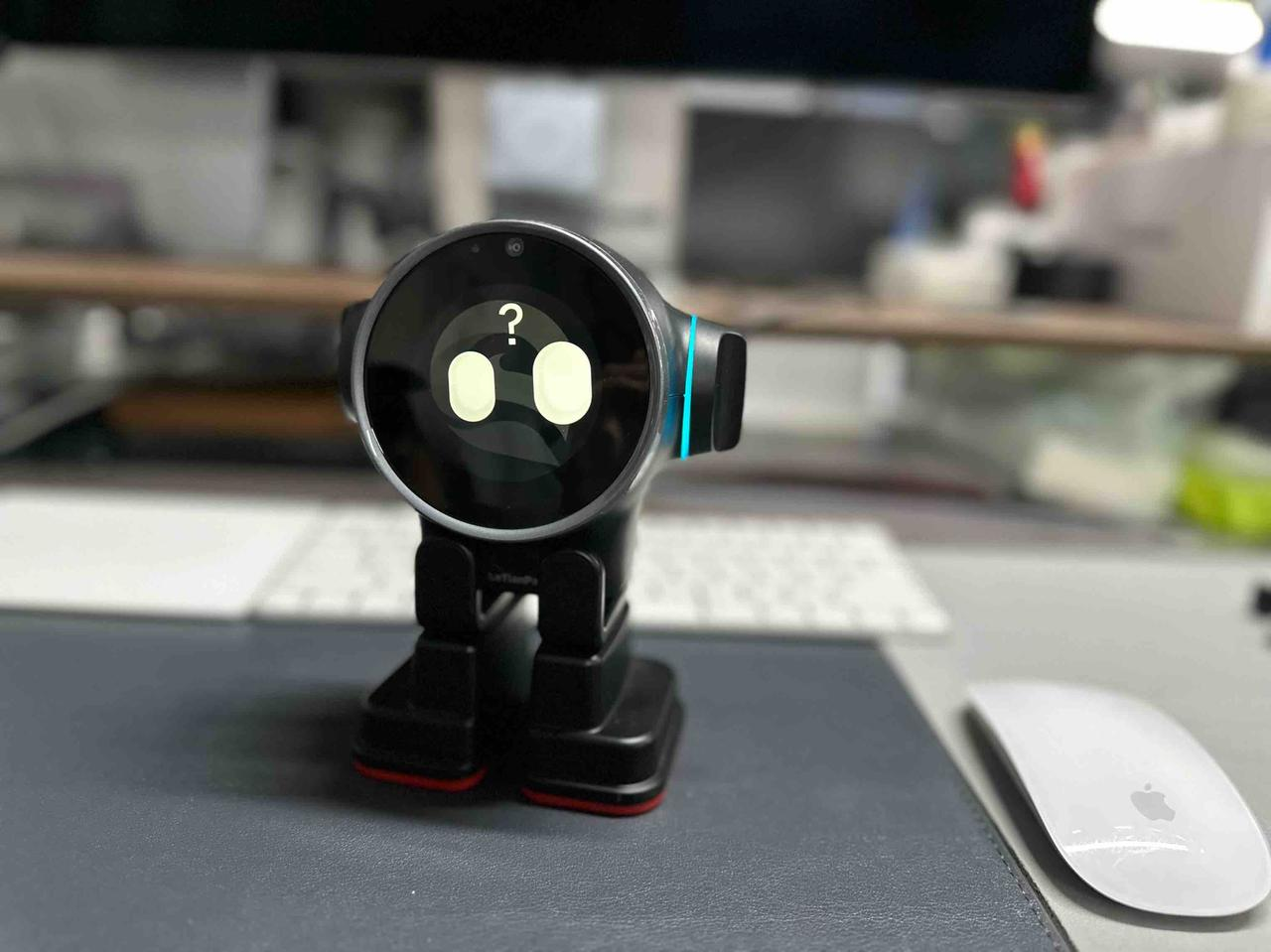 “巧手机器人”实现双面抓握与自主爬行