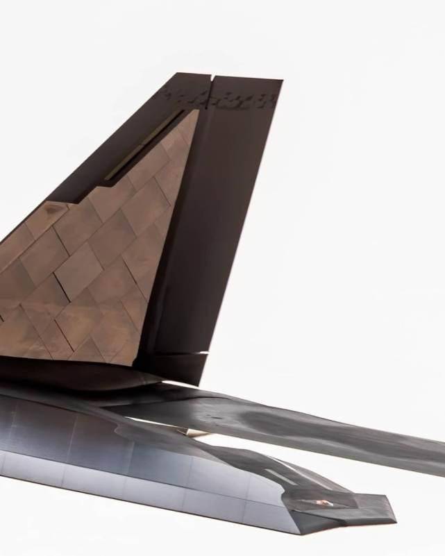 航材股份获得发明专利授权：“一种光学镜面注射成型模具及制造方法”