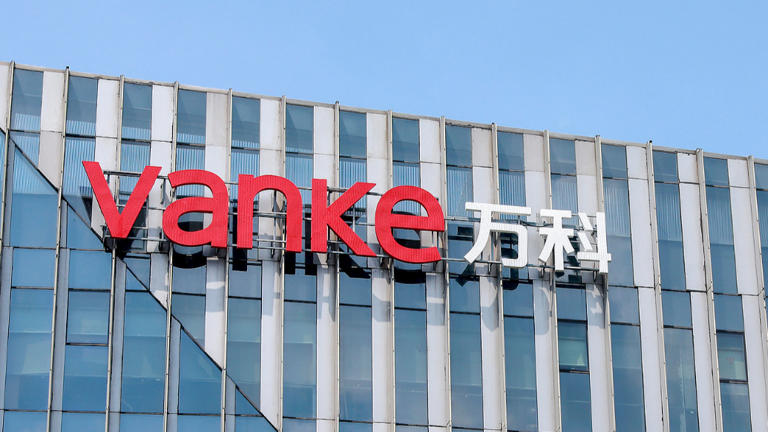 暂缓危机！万科68亿债券展期过关，二季度将迎偿债高峰