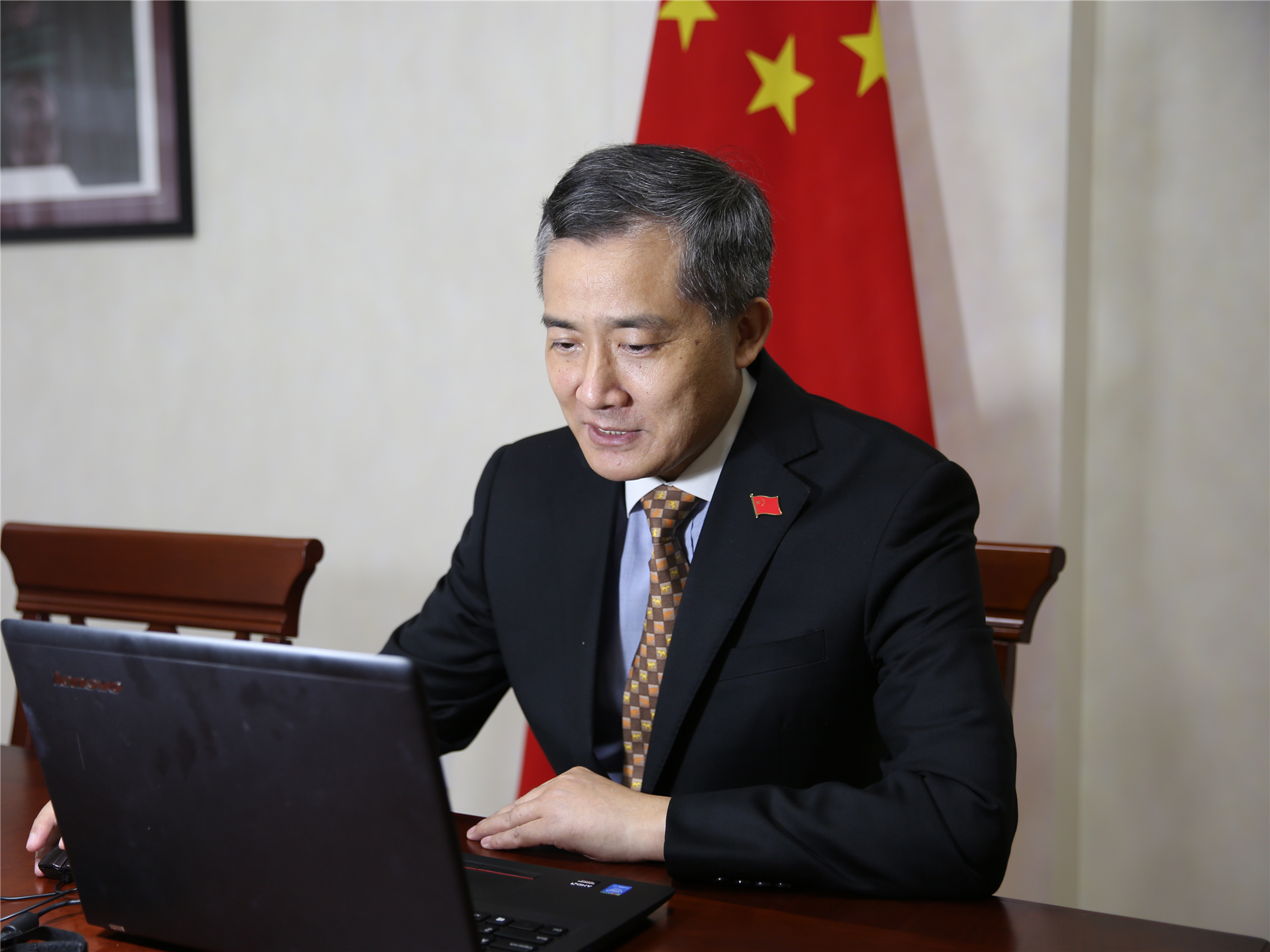 波黑塞族共和国2025年公共收入总计445.9亿马克，同比增长10%