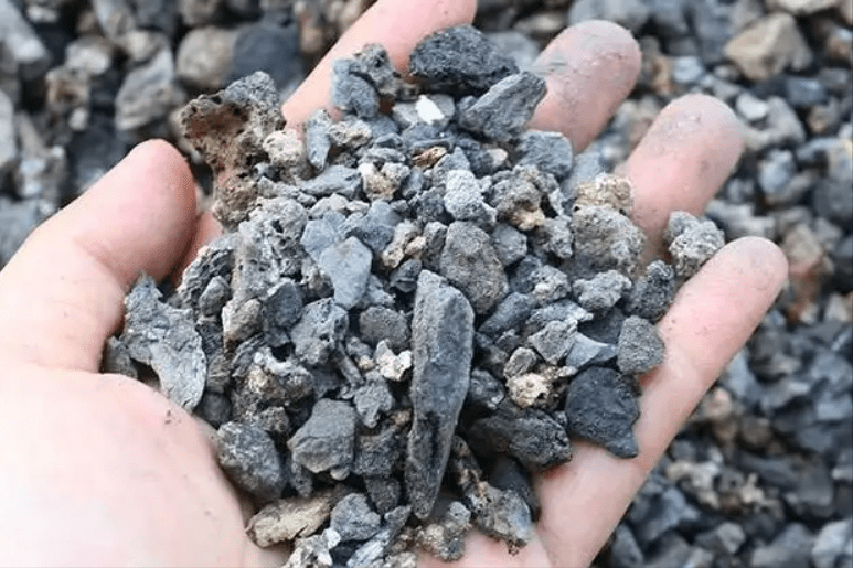 本钢板材获得发明专利授权：“一种高炉渣冶炼含硫钢棒材生产制备方法”