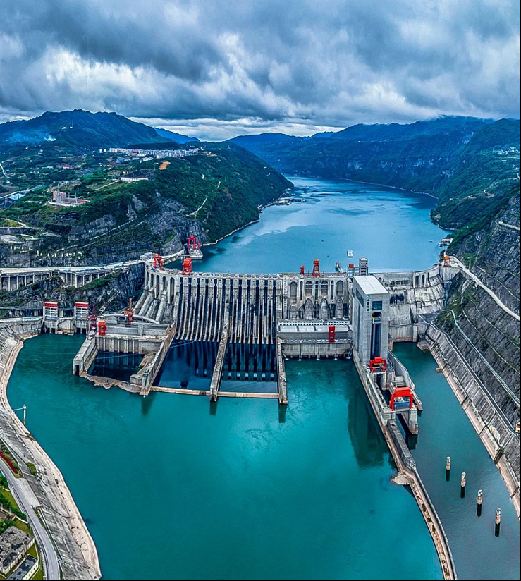 长江电力新注册《长江电力工业互联网平台报表配置工具软件V1.0》项目的软件著作权