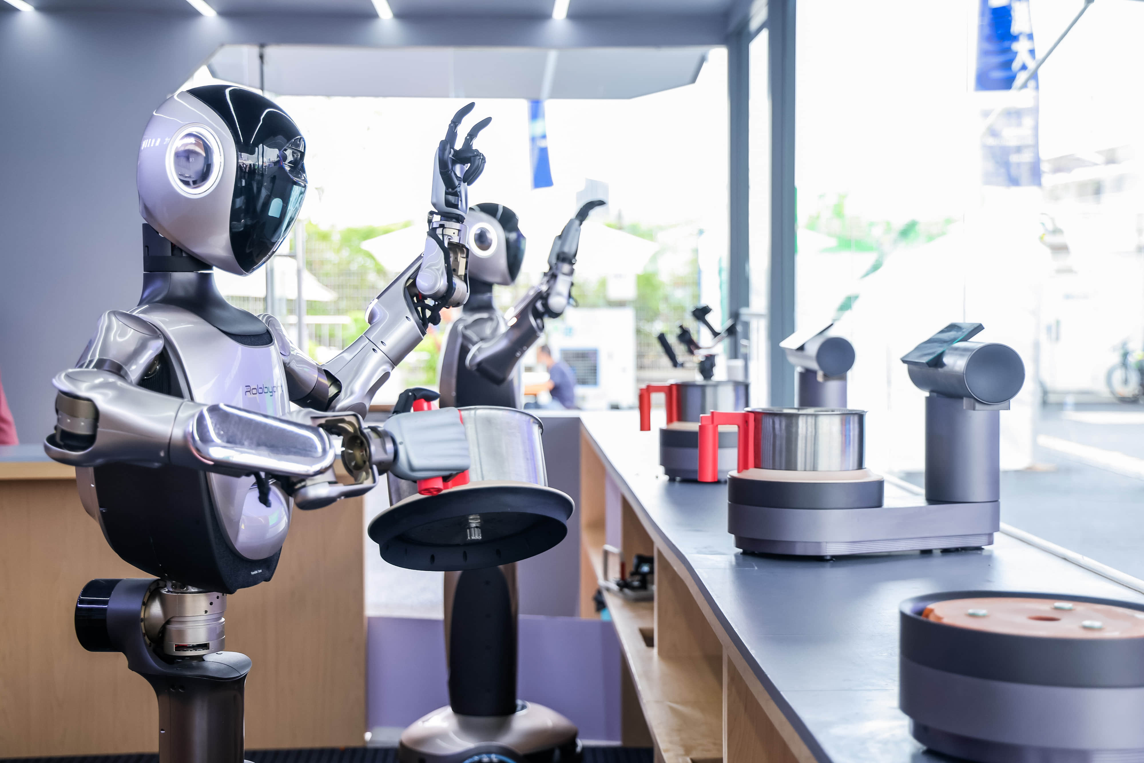 深圳人形机器人产业聚势成群