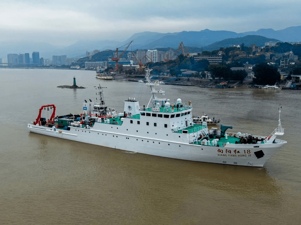 我国首套全海深痕量金属CTD绞车系统完成深海作业示范应用